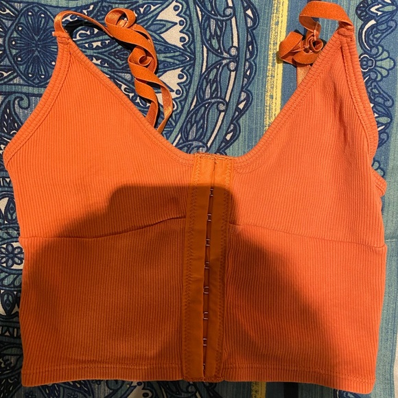 Tank crop top - Picture 2 of 3